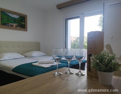 Apartamentos Val Sutomore, alojamiento privado en Sutomore, Montenegro - Apartman 4_1